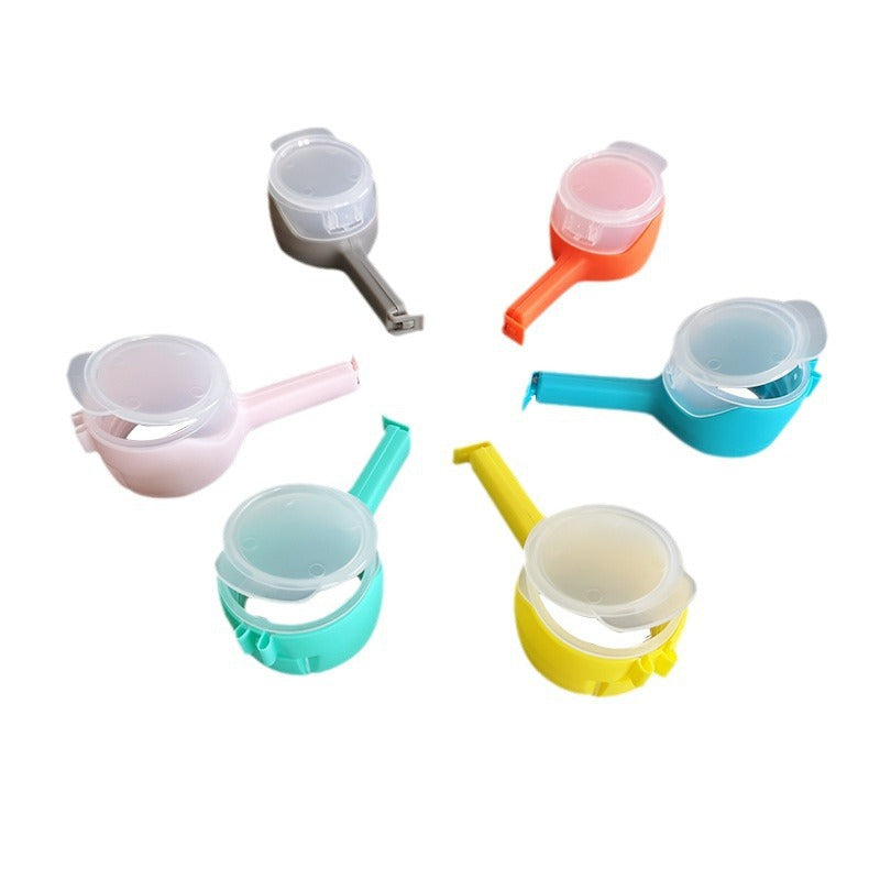 2-in-1 Bag Sealing Clip with Measuring Scoop