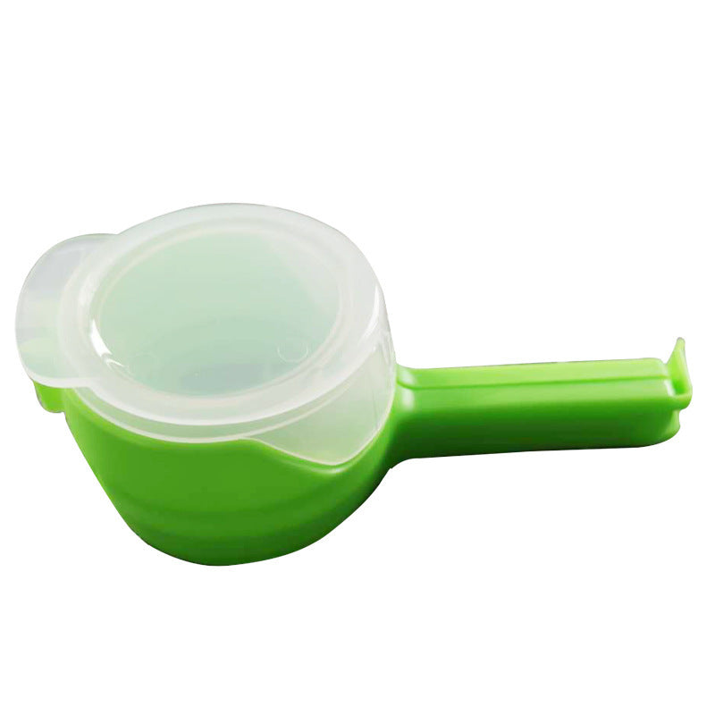 2-in-1 Bag Sealing Clip with Measuring Scoop